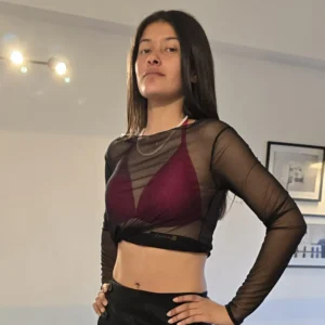 Top Kali Sheer Motion de microtul doble rebote color negro